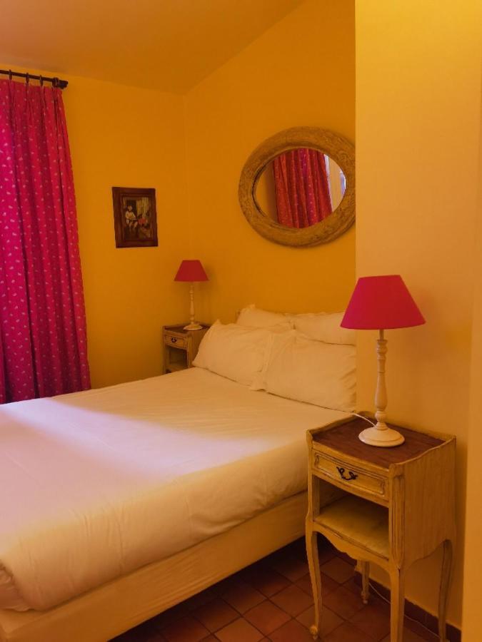 Auberge Des Glycines Πορκερόλ Εξωτερικό φωτογραφία
