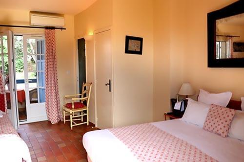 Auberge Des Glycines Πορκερόλ Εξωτερικό φωτογραφία
