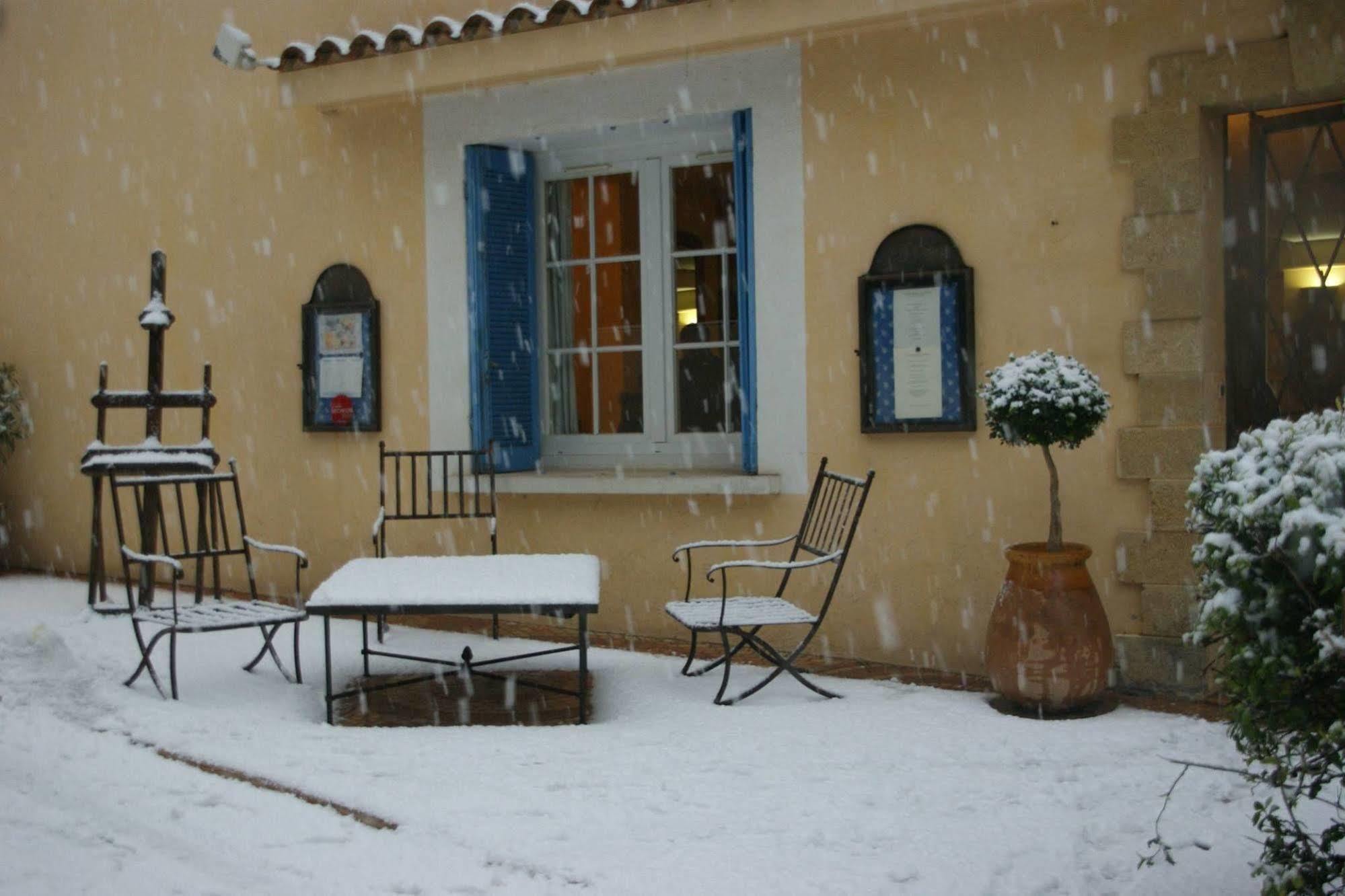 Auberge Des Glycines Πορκερόλ Εξωτερικό φωτογραφία