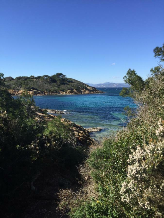 Auberge Des Glycines Πορκερόλ Εξωτερικό φωτογραφία