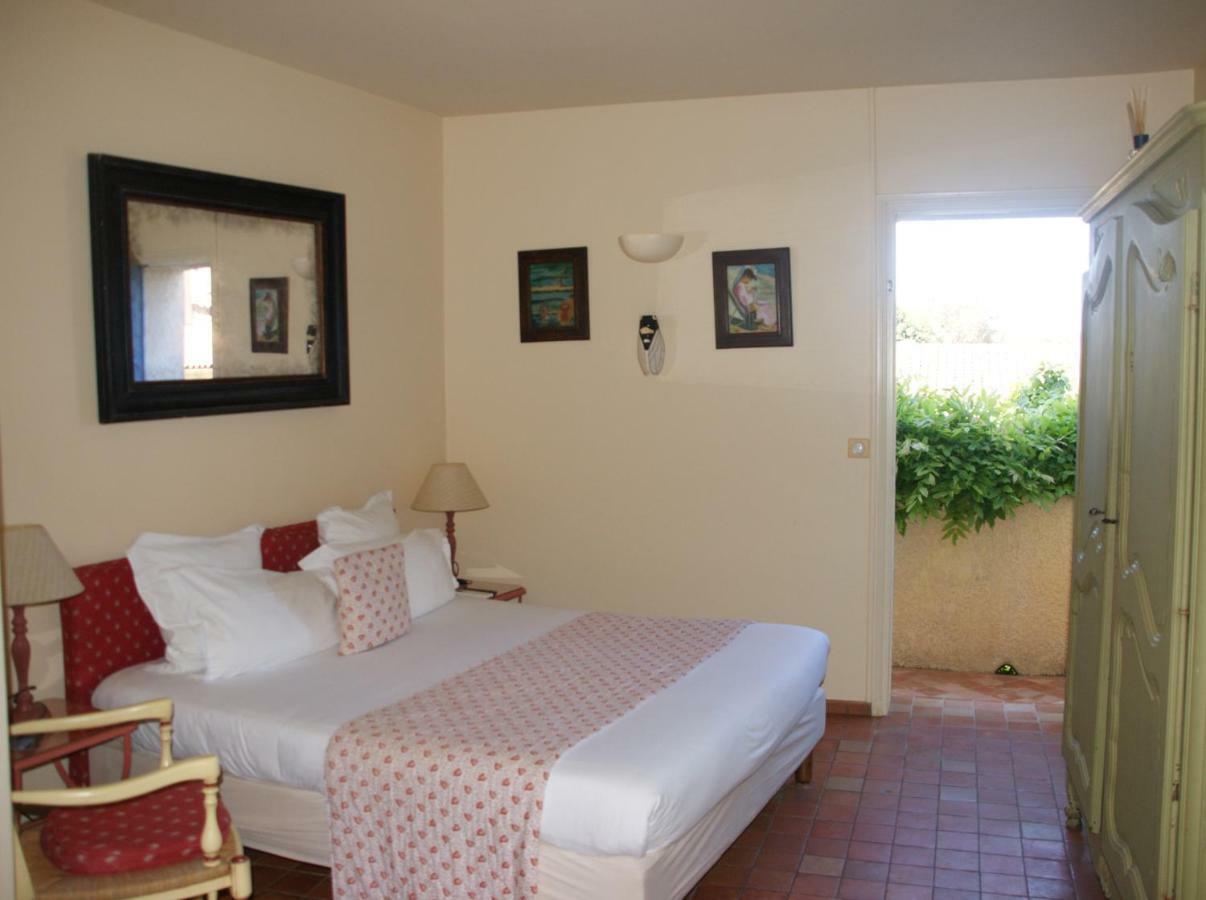 Auberge Des Glycines Πορκερόλ Εξωτερικό φωτογραφία