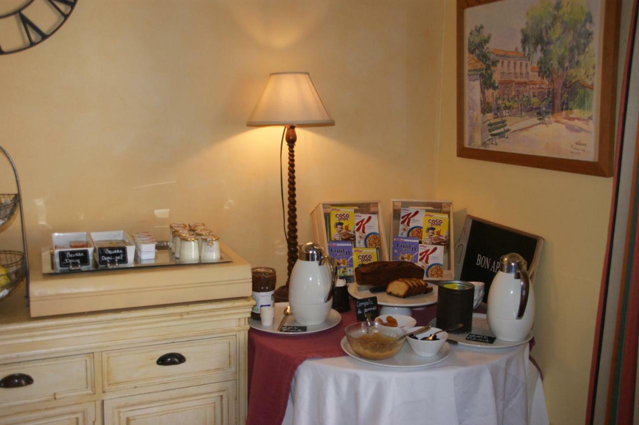 Auberge Des Glycines Πορκερόλ Εξωτερικό φωτογραφία